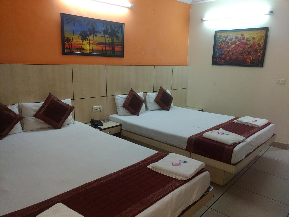 Hotel Sun Village Near New Delhi Railway Station Zewnętrze zdjęcie
